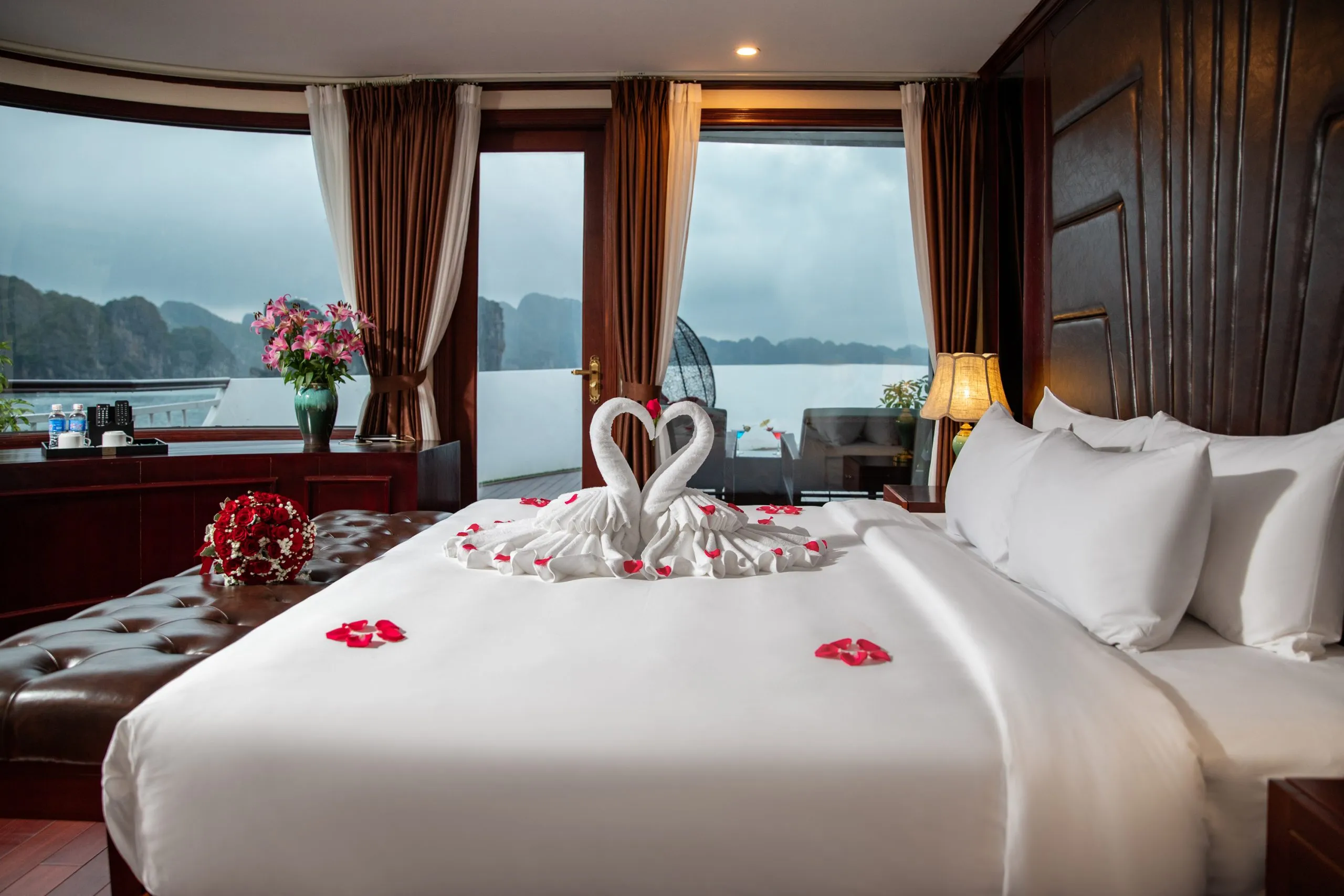 1122 deluxe suite cruise
