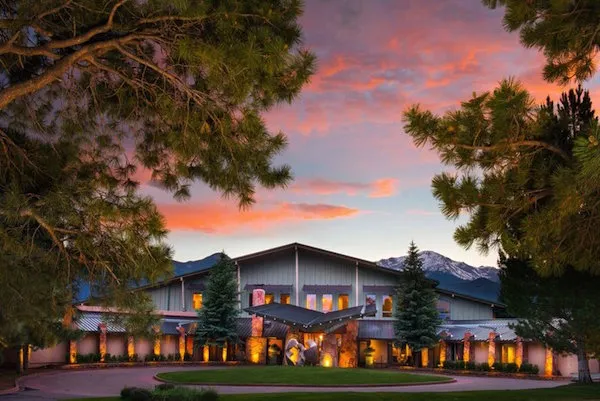 1137 aspen romantic retreat