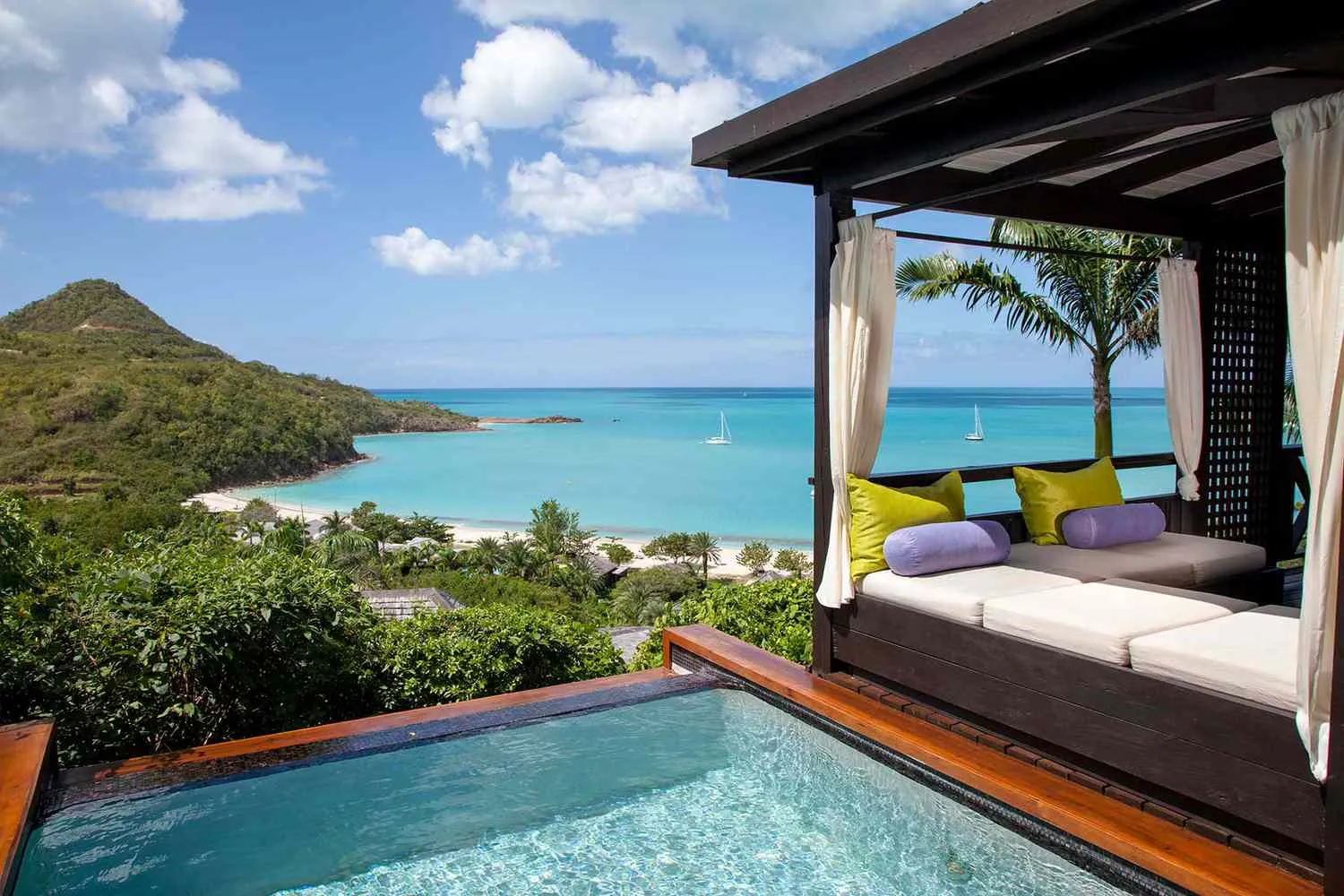 1139 luxury honeymoon suite