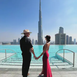 /img/1168-honeymoon-packing-essentials.webp