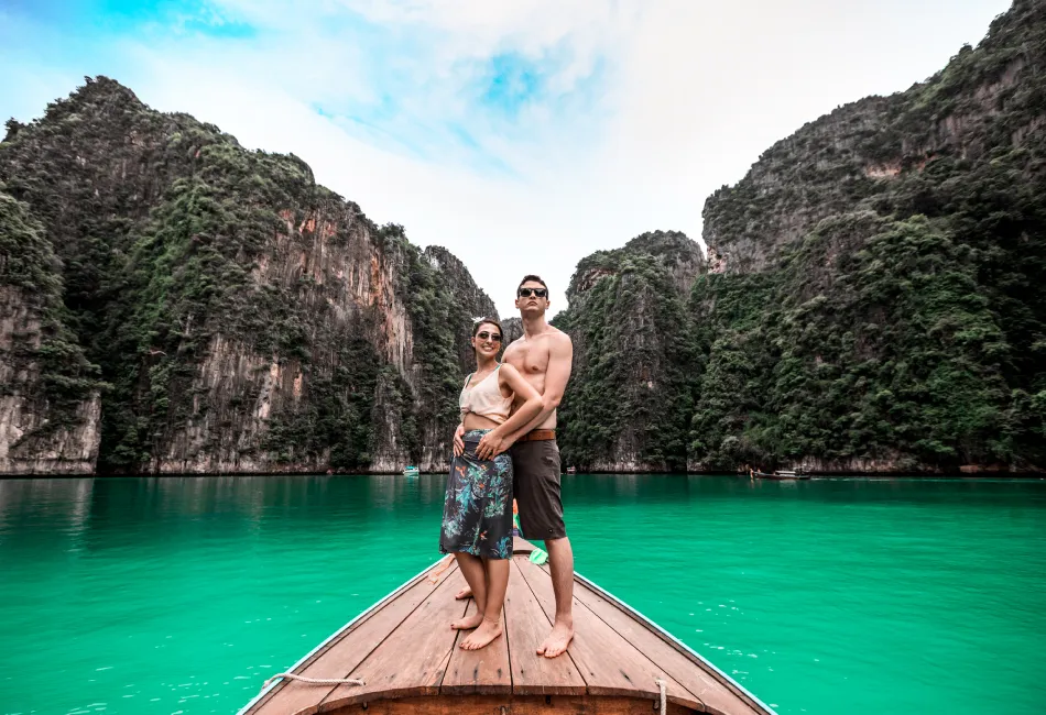 /img/1180-island-hopping-vietnam.webp