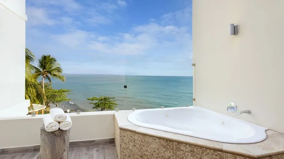 1194 hotel marincanto honeymoon suite balcony