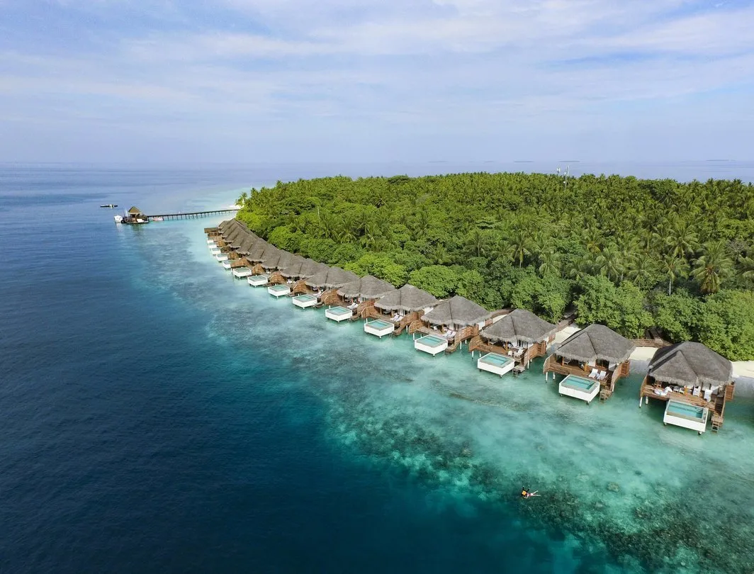 1197 maldives honeymoon beach