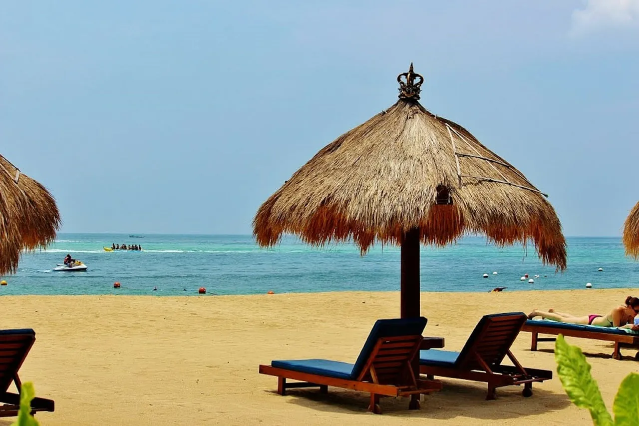 1200 bali honeymoon couple