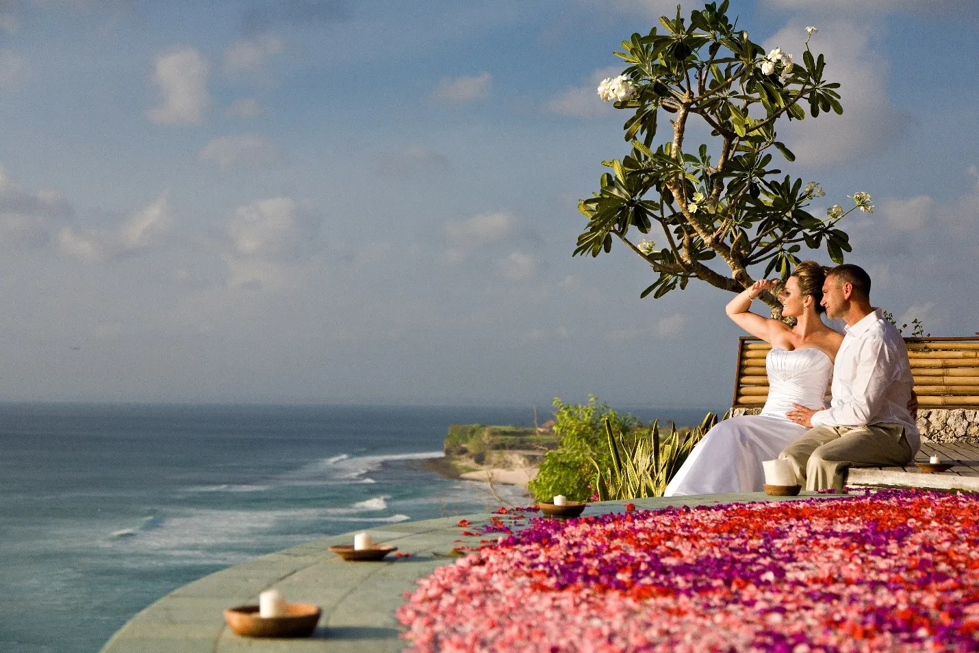 /img/1200-bali-honeymoon-transport.webp