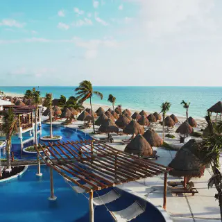 /img/1252-mexico-honeymoon-activities.webp