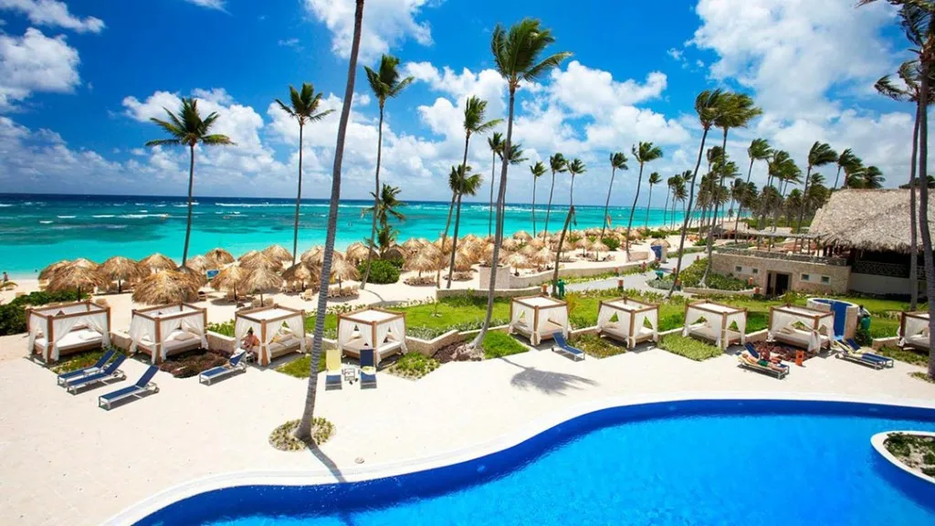 1319 dominican republic couple