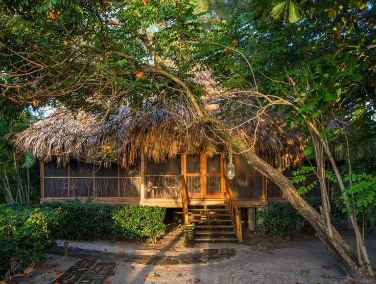 1355 belize island hopping