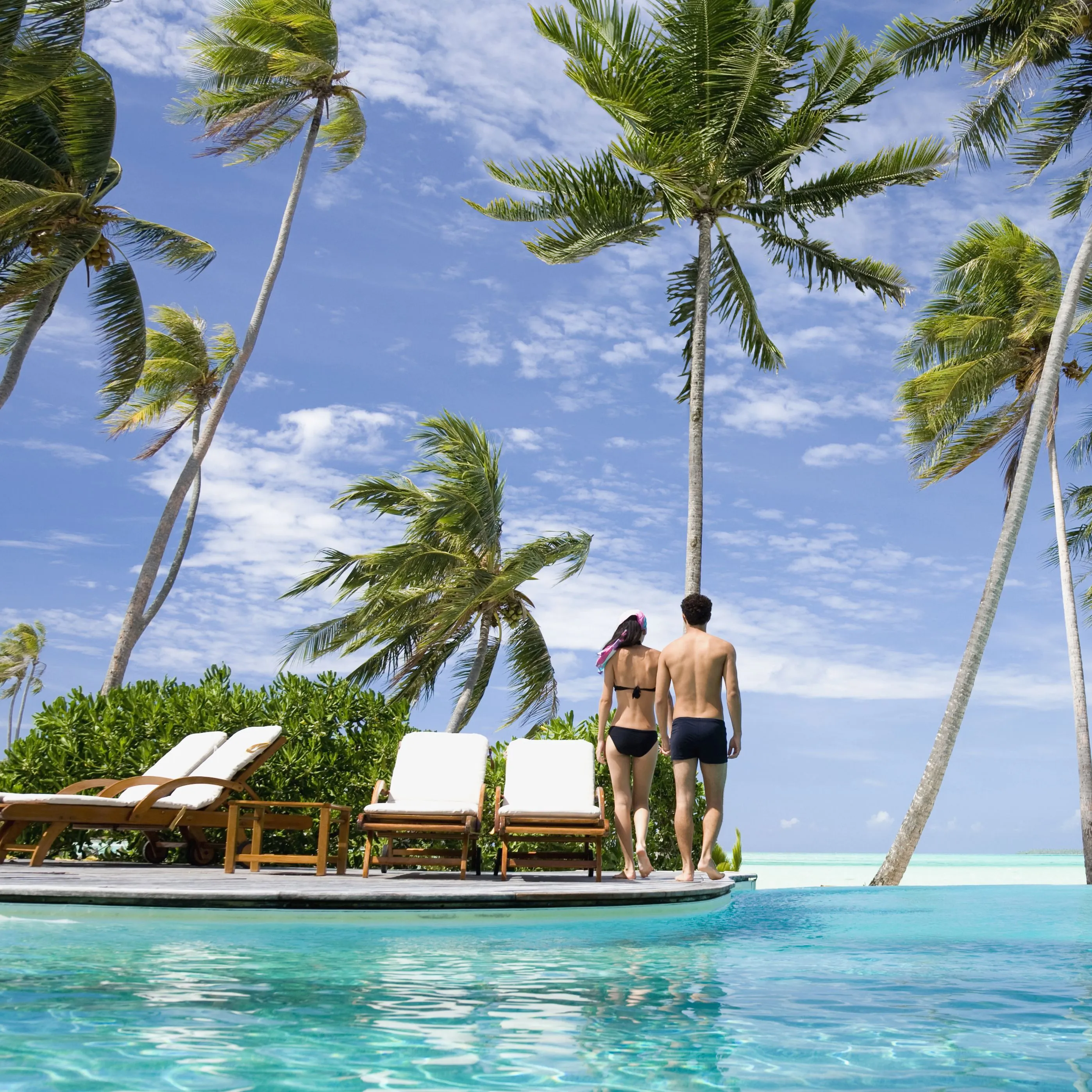 1364 couple snorkeling