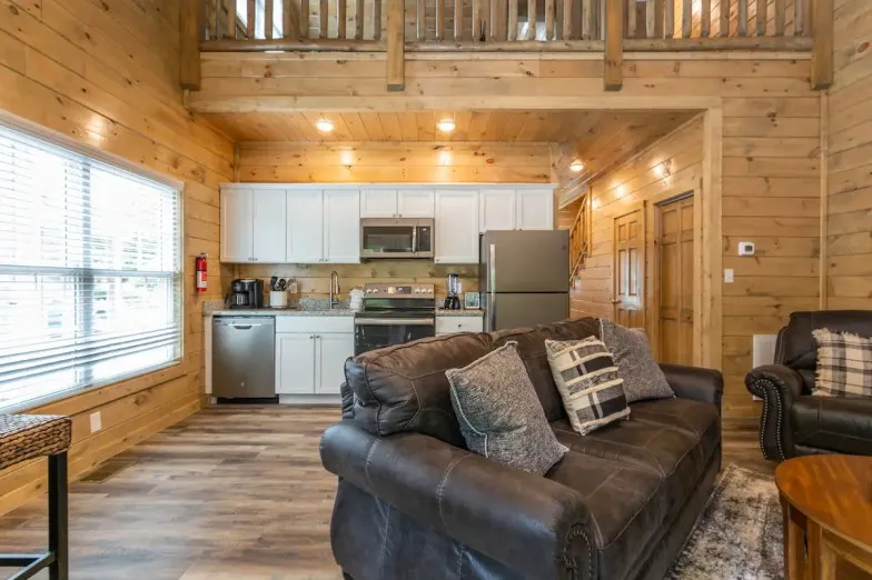 1428 pigeon forge cabin bedroom